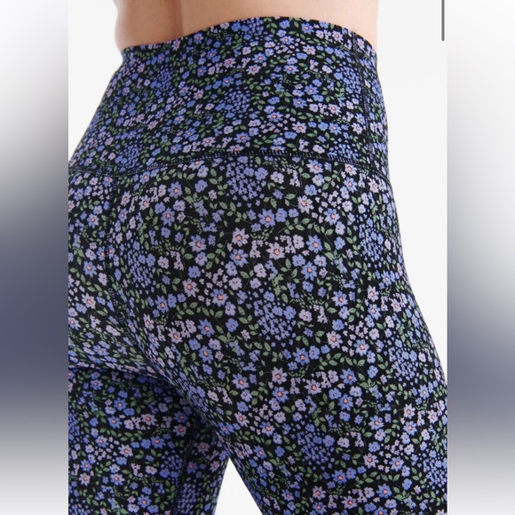 KNIX garden floral leggings and bra - Picture 4 of 4